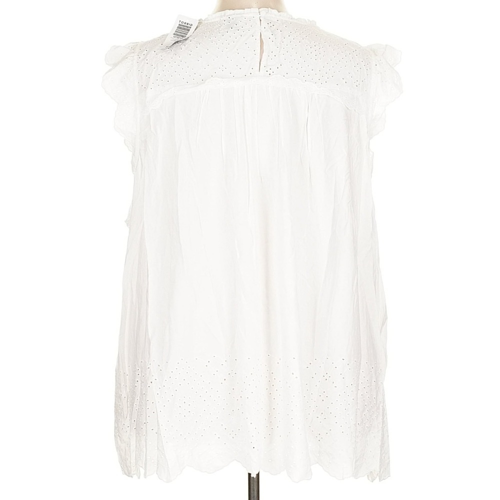NWT Torrid White Eyelet Sleeveless Blouse 6X Pleated Flowy Summer Plus Size Top - Picture 3 of 6